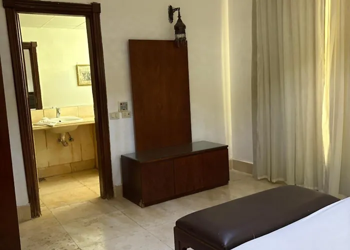 Carlton Luxury Villa