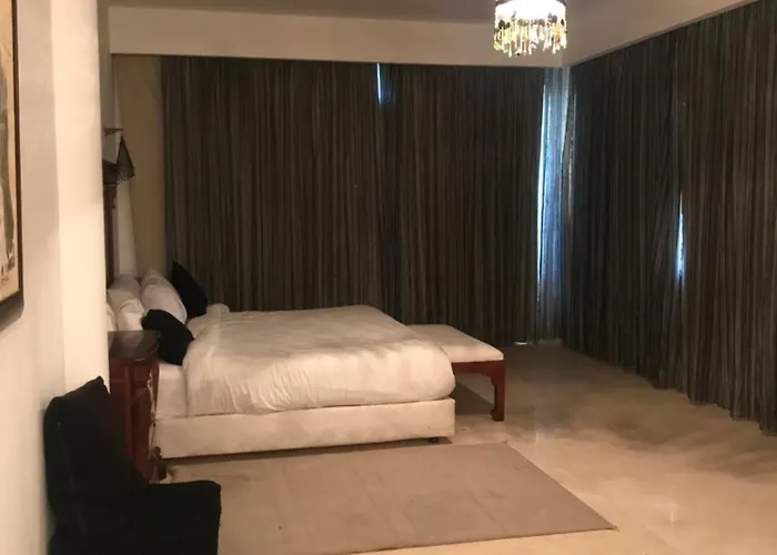 Carlton Luxury